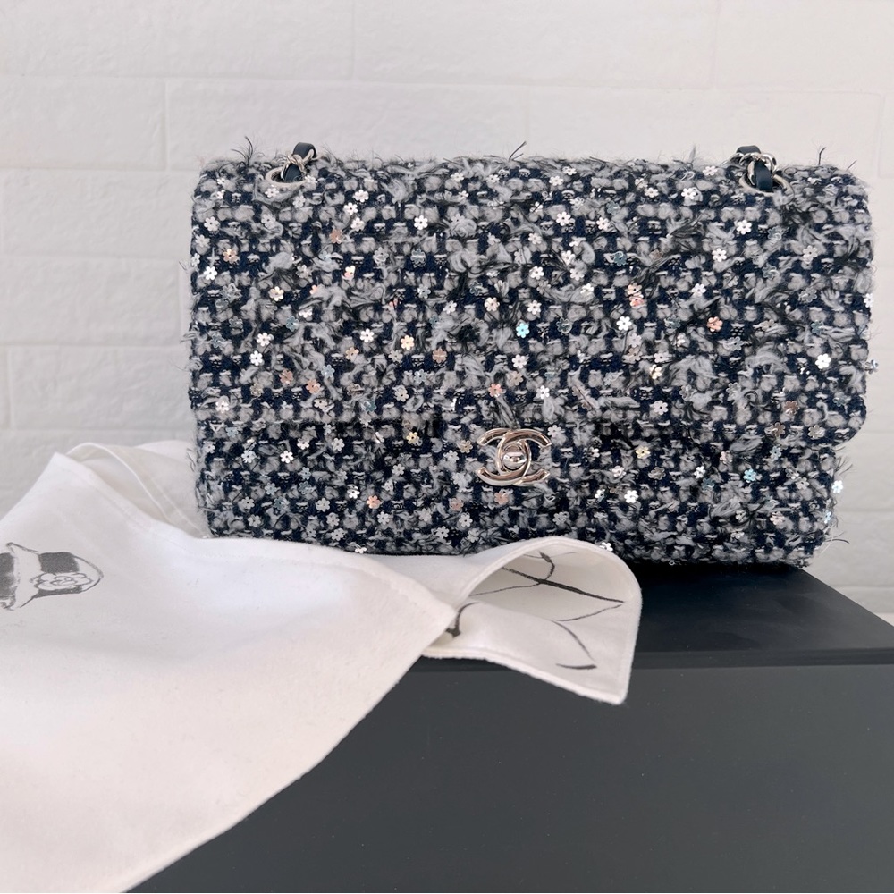 Authentic Chanel 2021 Limited Tweed with Snow flake Sequins Classic flap